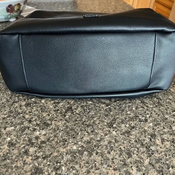 Colab Cruise Port Black Shoulder Bag Crossbody NWT - Picture 6 of 14